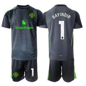 Manchester United Altay Bayindir #1 Maalivahti Vieraspaita Lapsille 2025-26 Lyhythihainen (+ shortsit)